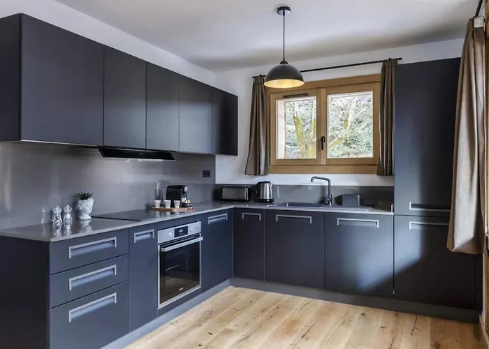 Ocma2 Somptueux 6pax Vuemtblanc Parking